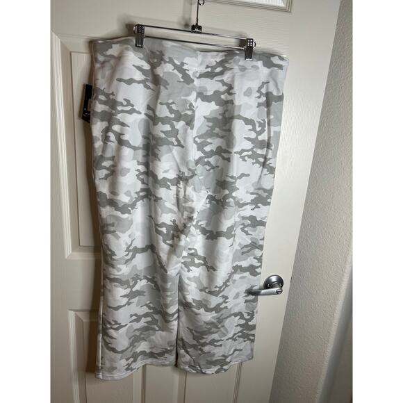 Avia Women's Light-weight Straight Leg Sweatpants Grey/White Camo NEW ~ Size XXL - Picture 4 of 7